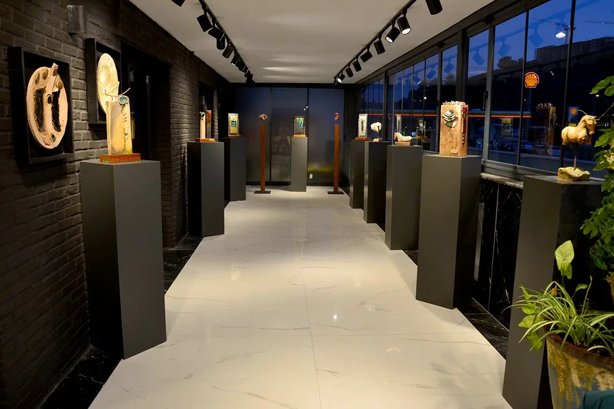 FLOW gallery corridor